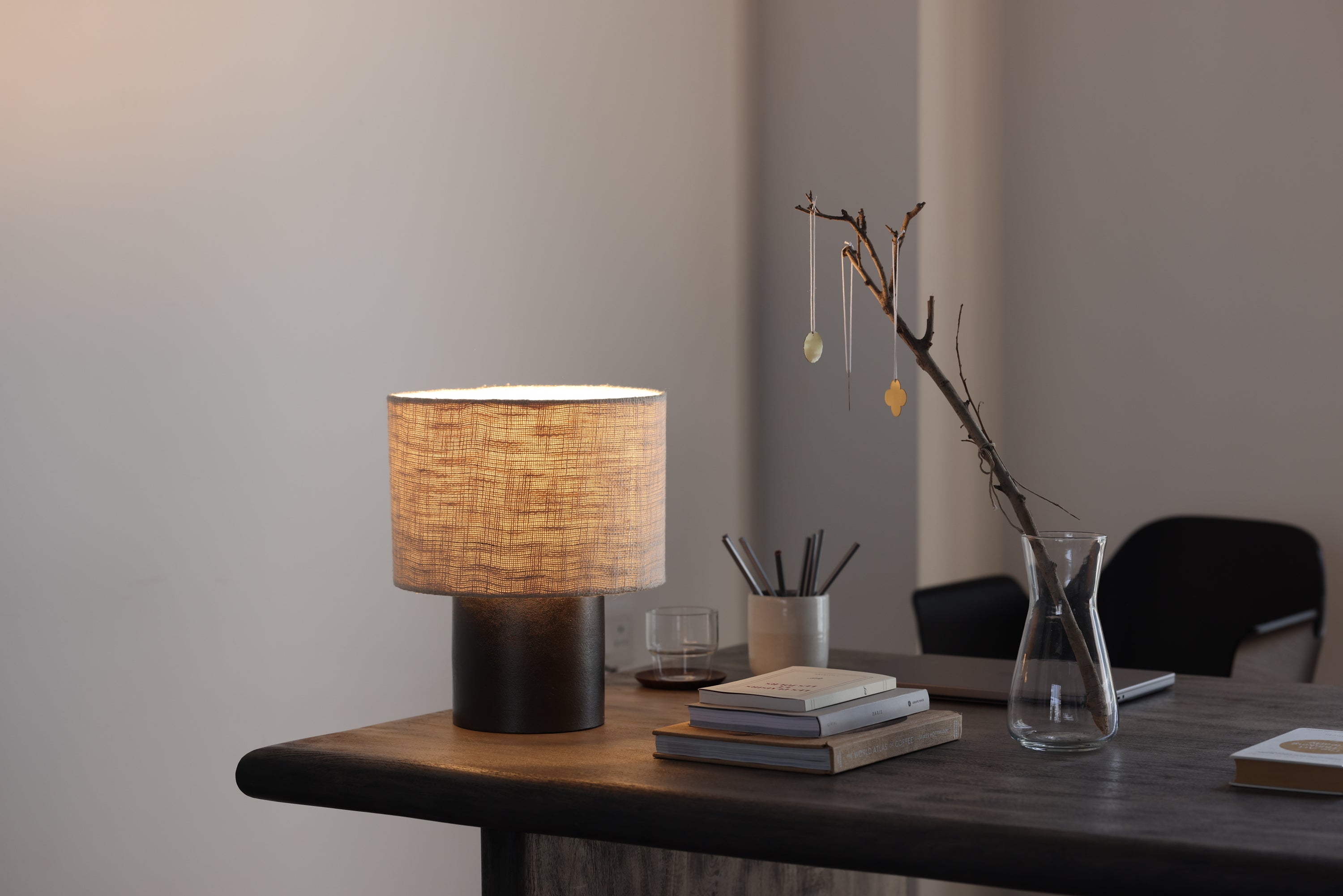 Black texture table lamp for console, bedside table