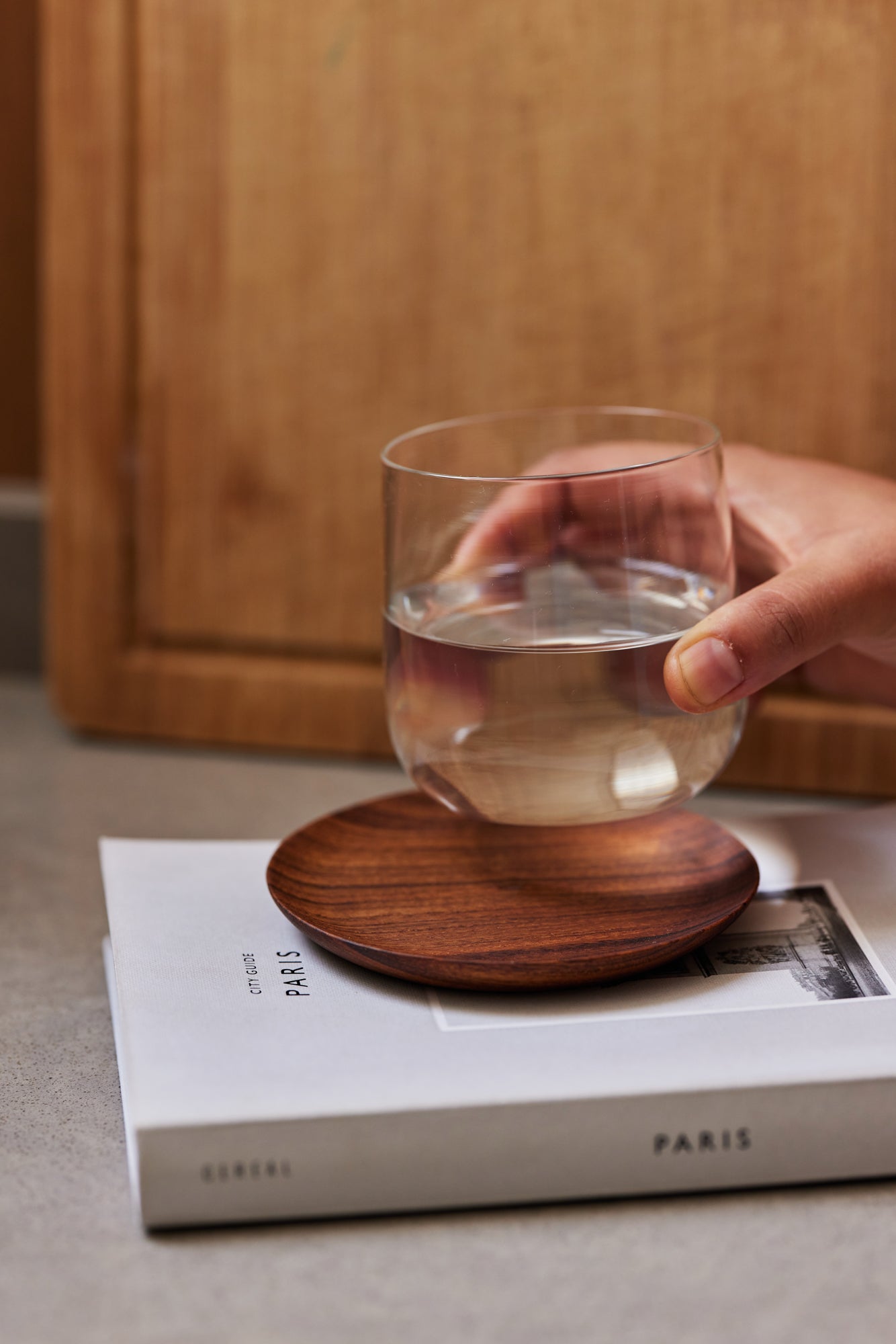 Cremini borosilicate short tumbler with water