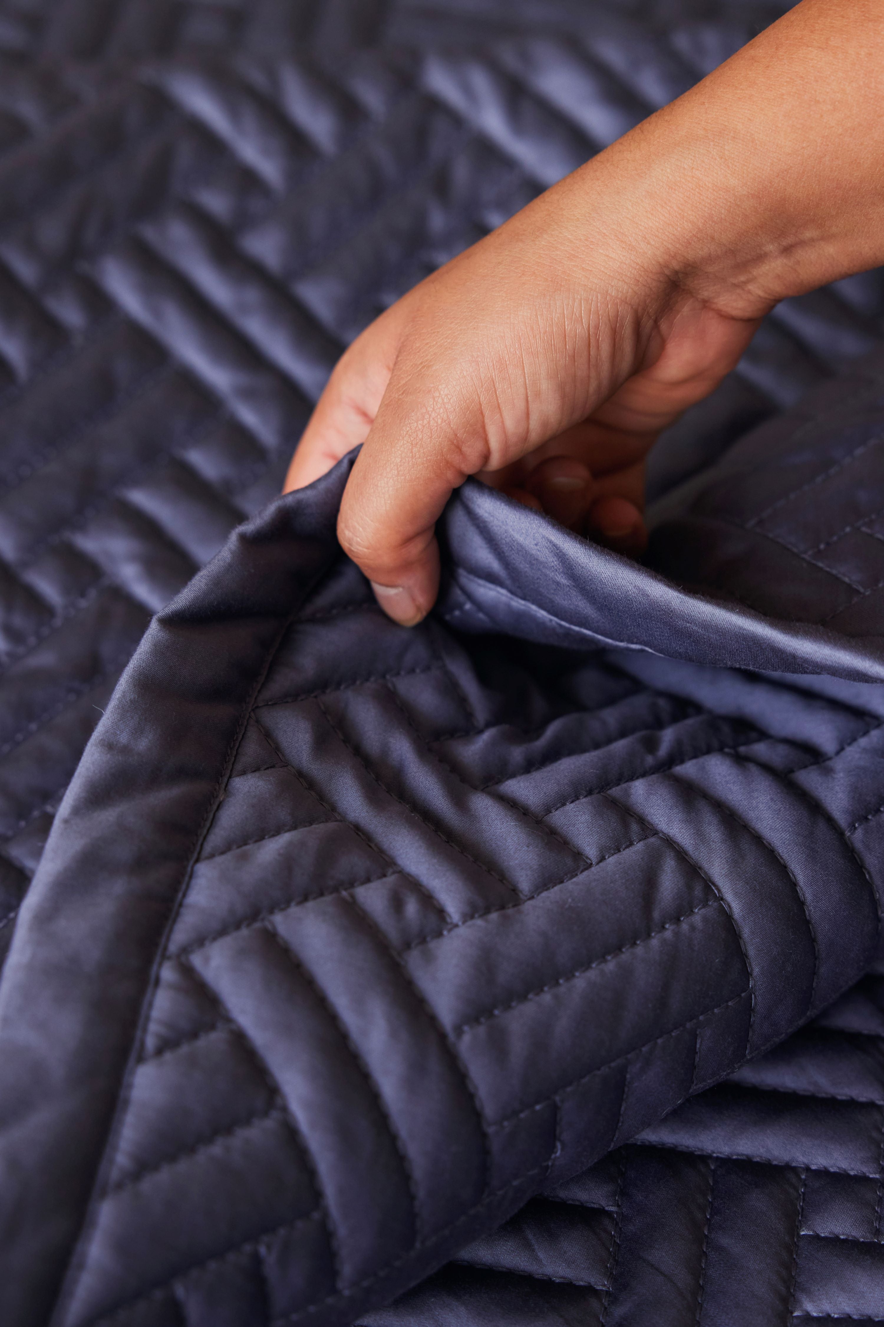 Dusk basketweave quilt detail