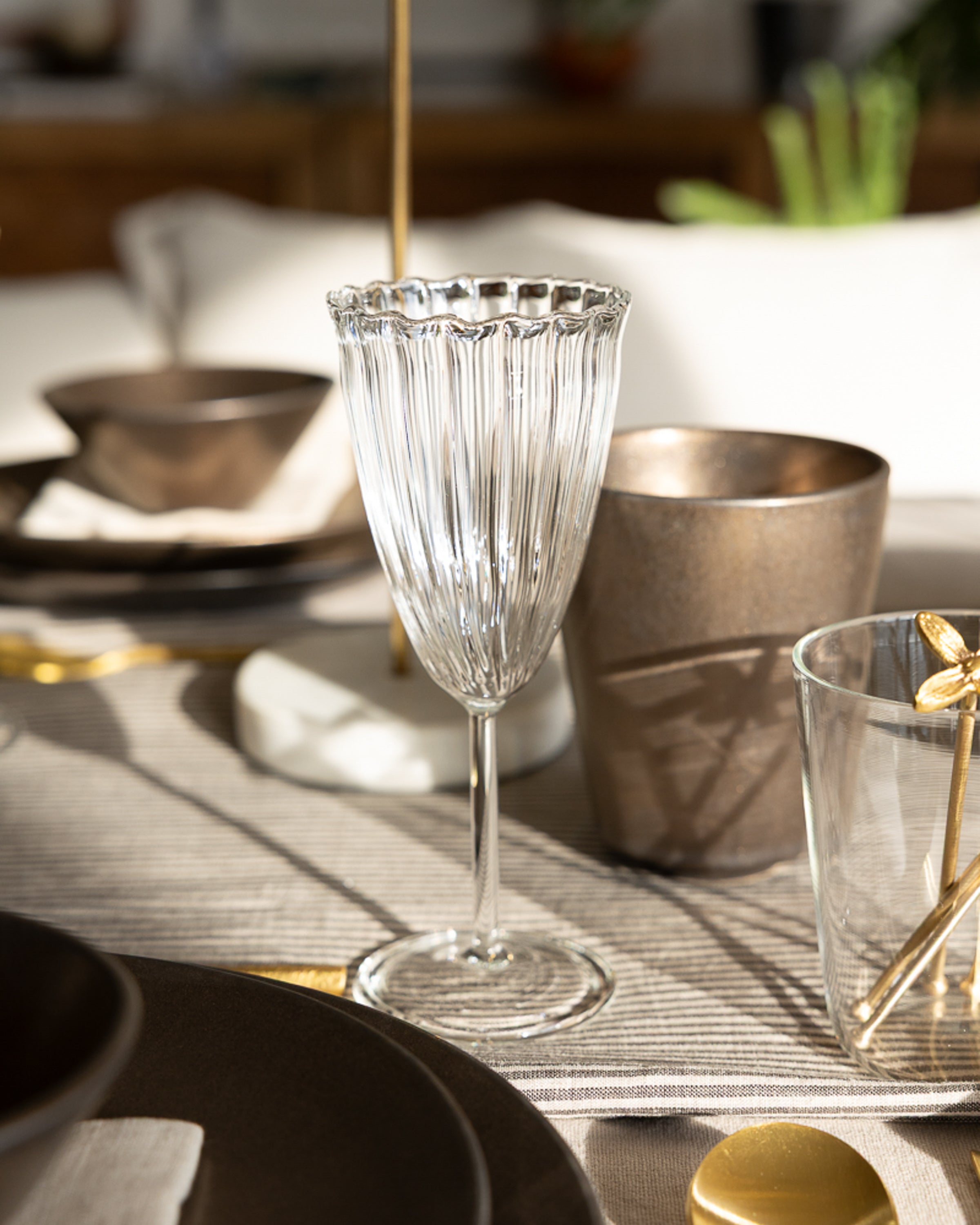 Kira Stemware Champagne Flutes, Set of 2