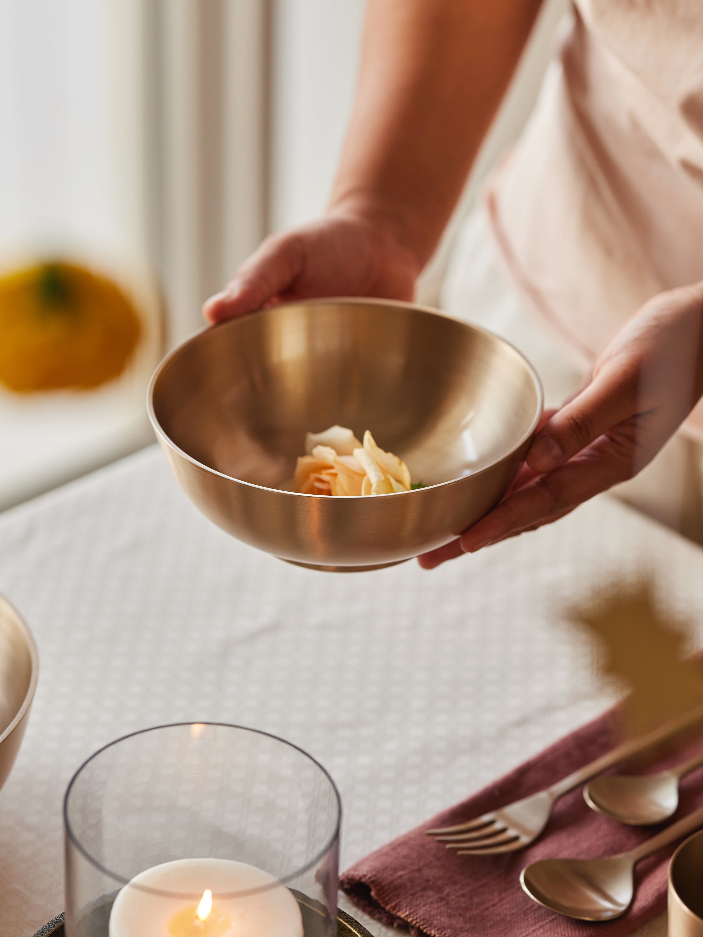 Luxe Kansa Serving Bowl 6 inch with peach rose