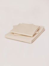 White Organic Cotton Percale Flat Sheet Set for bedroom.