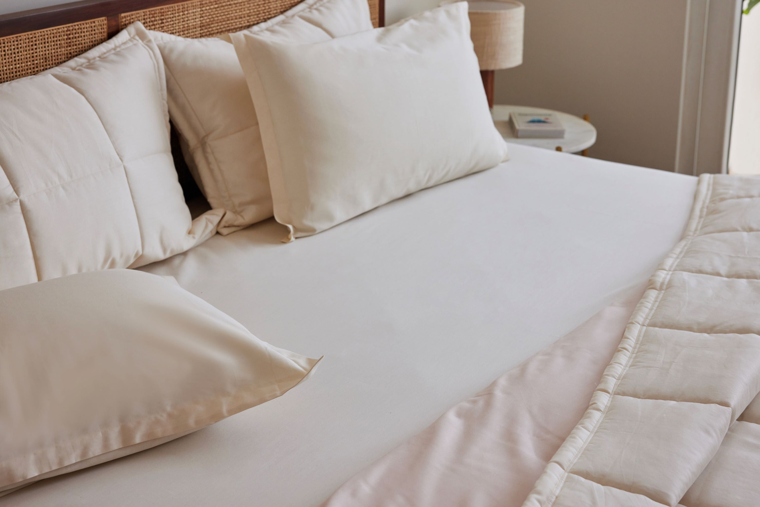 White Organic Cotton Percale Flat Sheet Set.