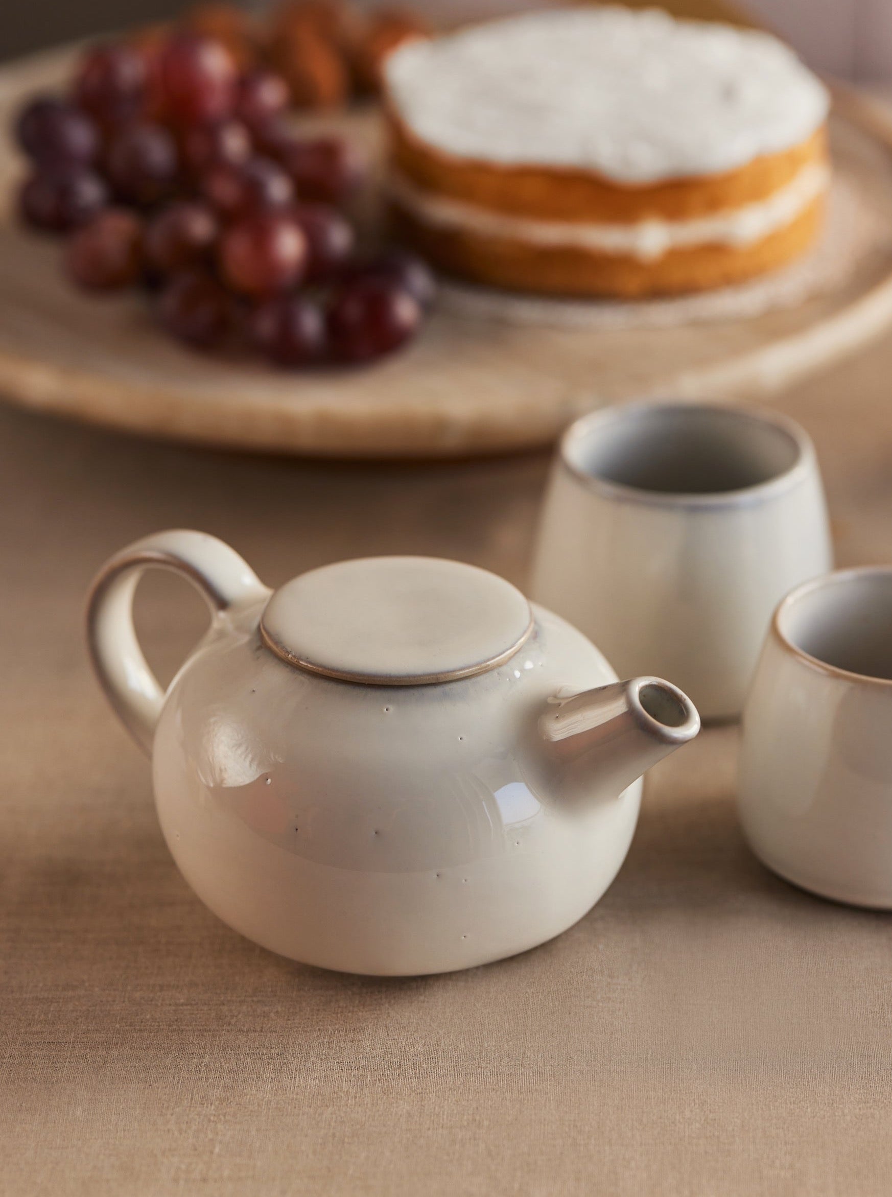 Shore tea ceramic Kettle
