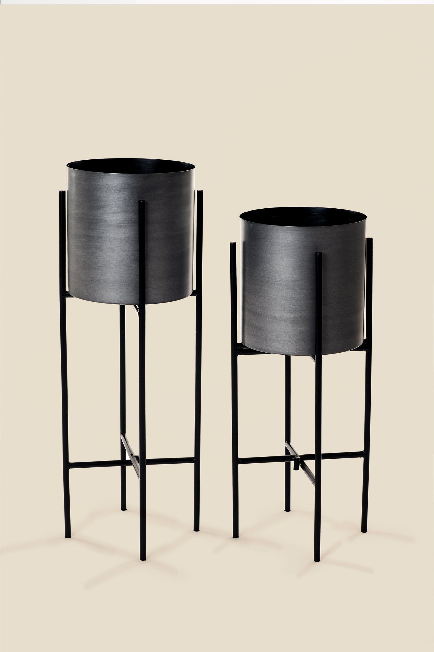 Raku Floor Indoor Planters - Fleck