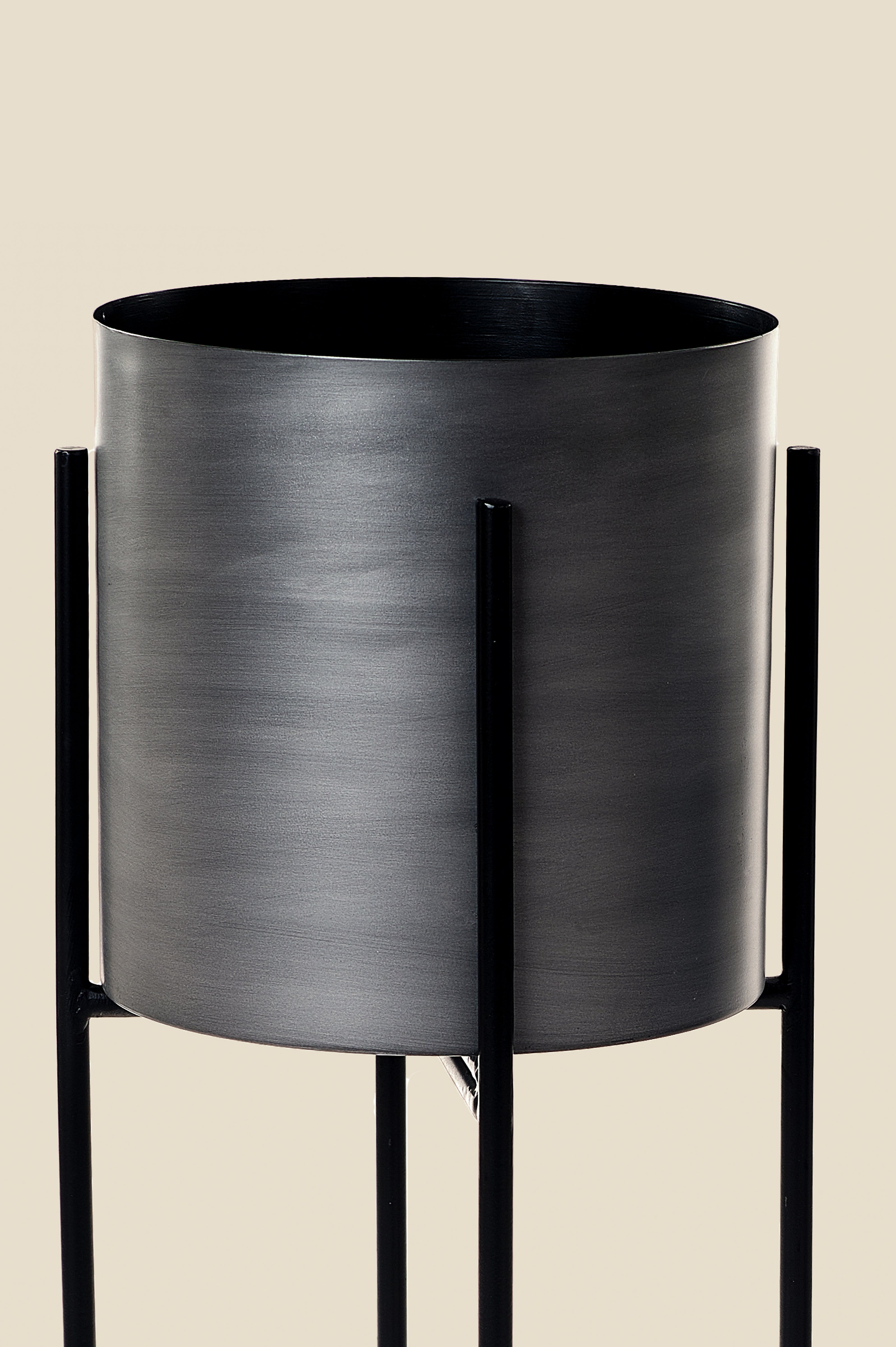 Raku Floor Indoor Planters - Fleck
