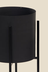 Black Dust Floor Indoor Planters for indoor plants.