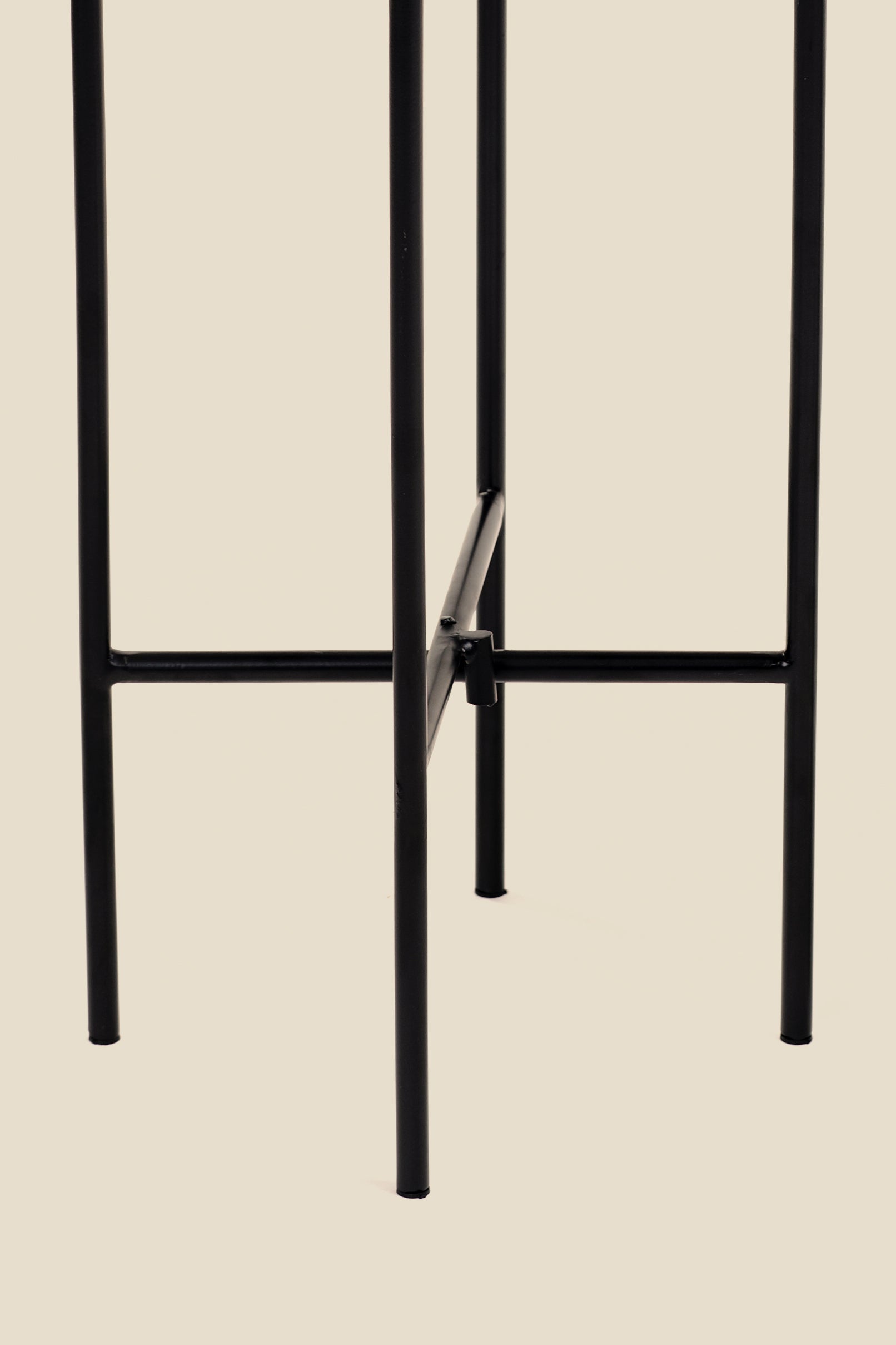 Black Dust Floor Indoor Planters - Fleck