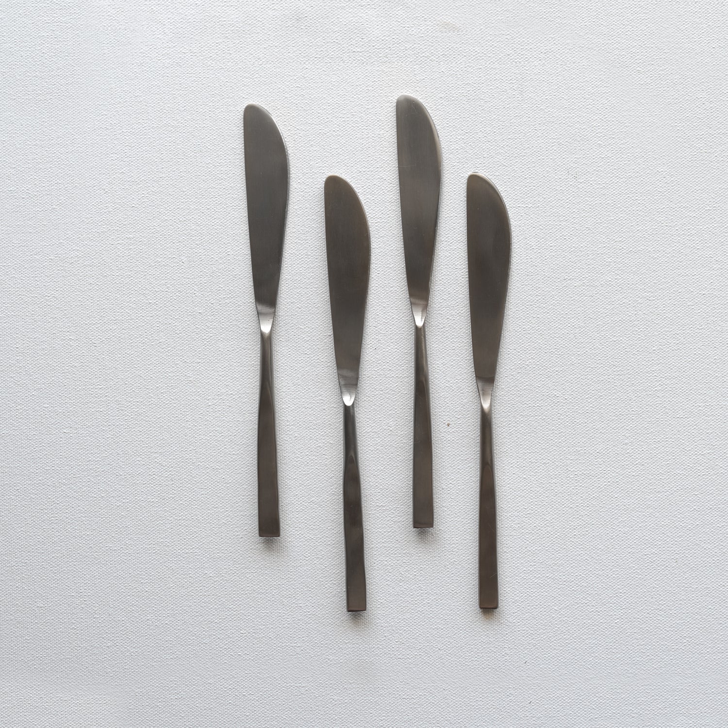 Fleck dinner, table knives made with Stainless Steel set of 4