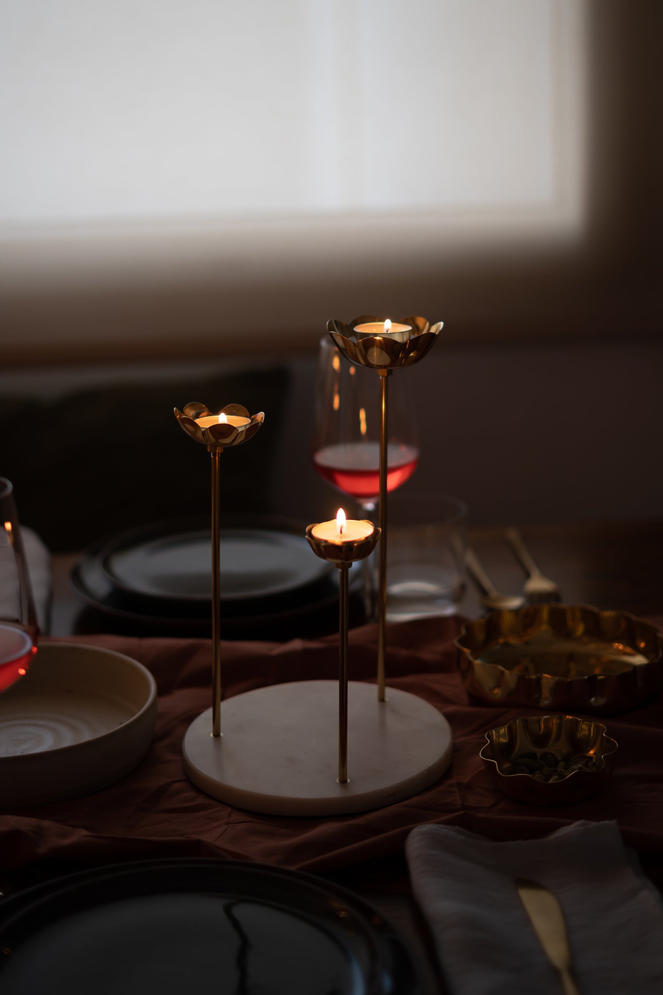 Lotus Centerpiece, 3 flowers - Fleck