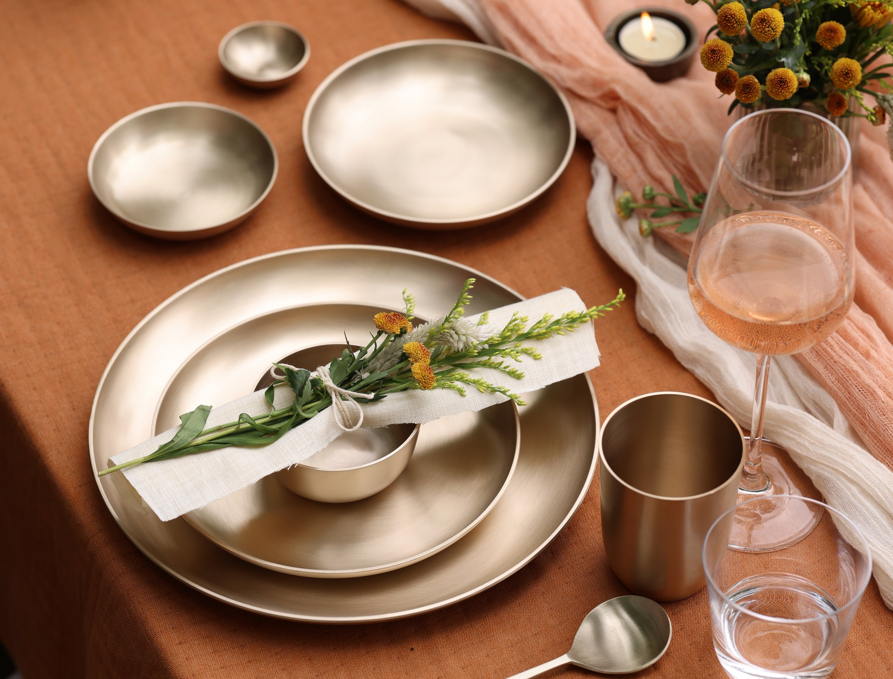 Luxe kansa bronze dinner setting