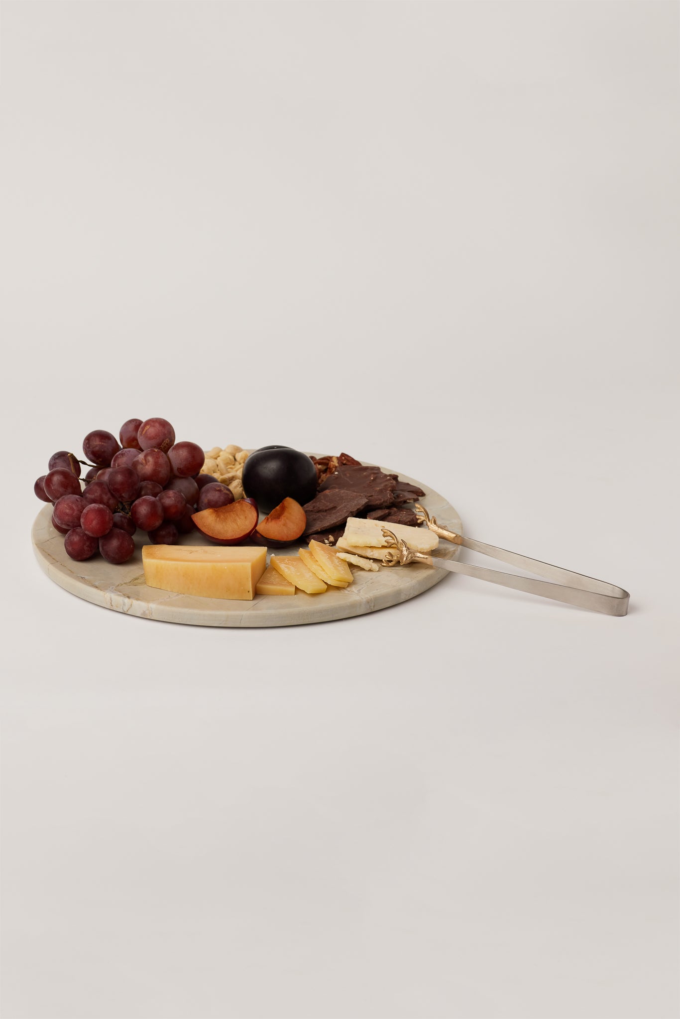 Pista Marble Platter with Deer Tongs