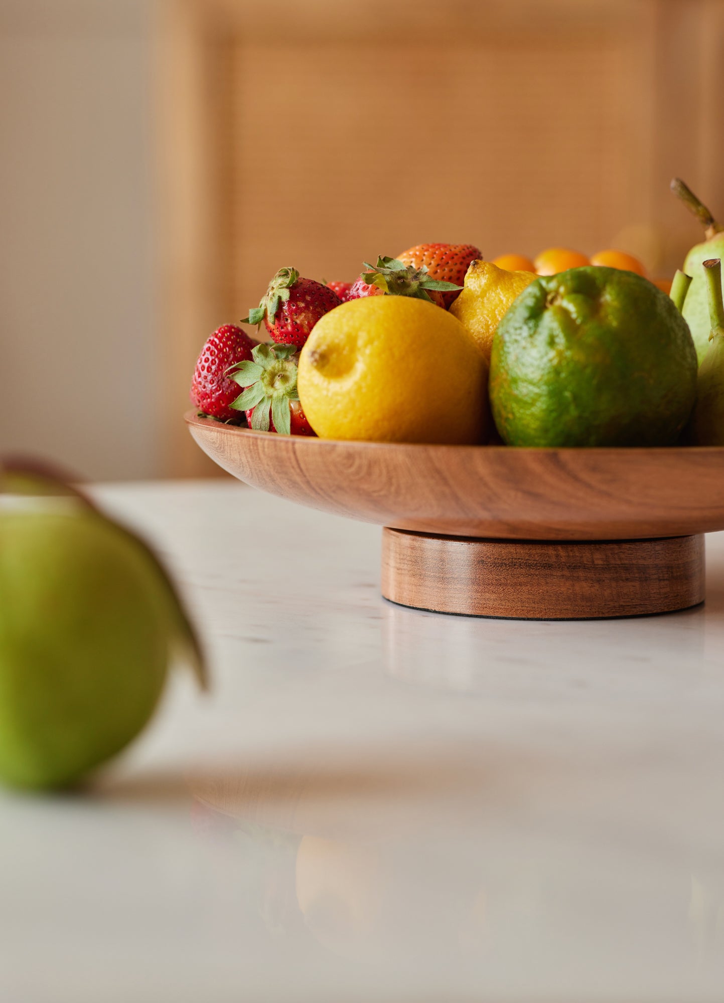 Raise Flat Bowl, Acacia Wood - Fleck
