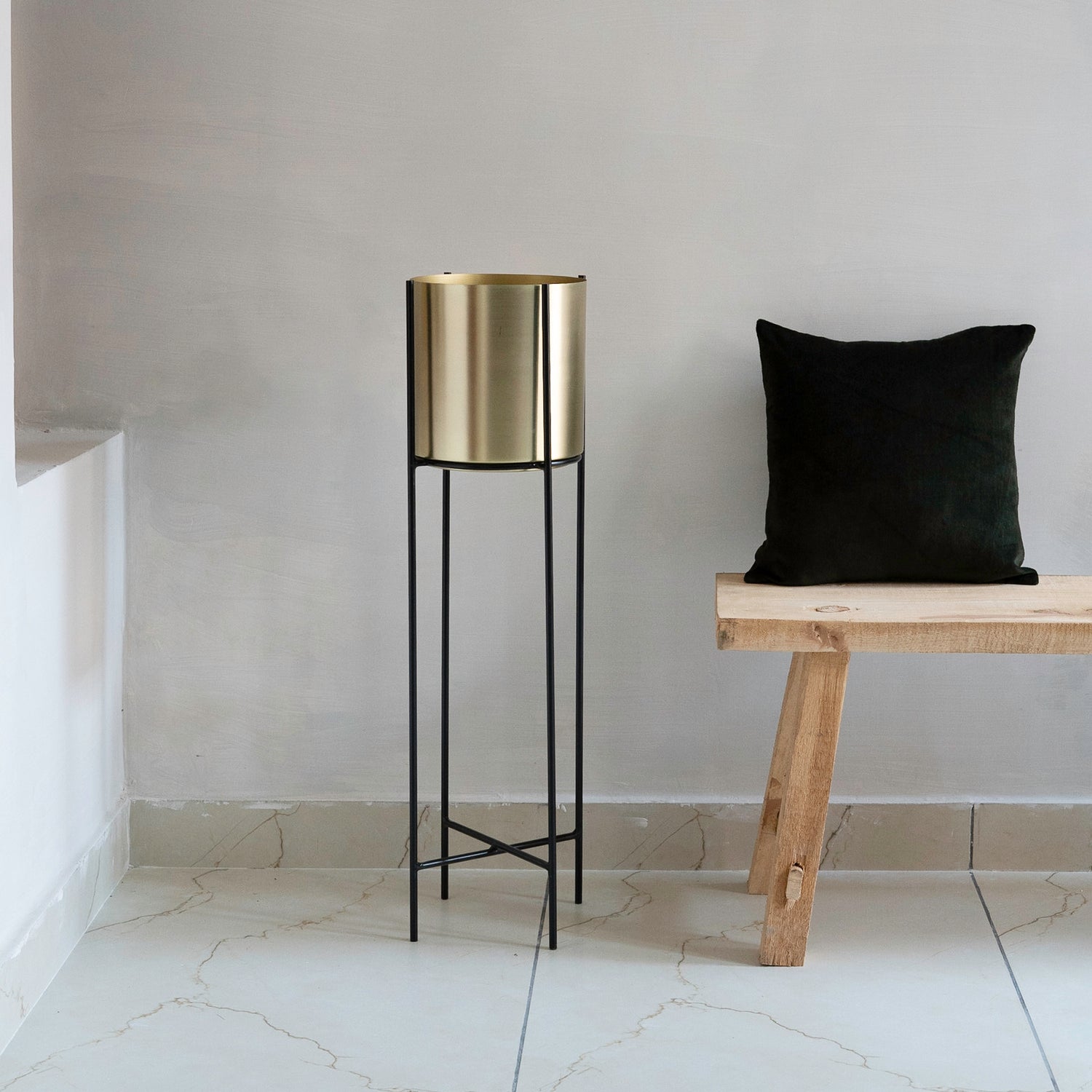 Marigold Planter, Tall, Matte gold - Fleck