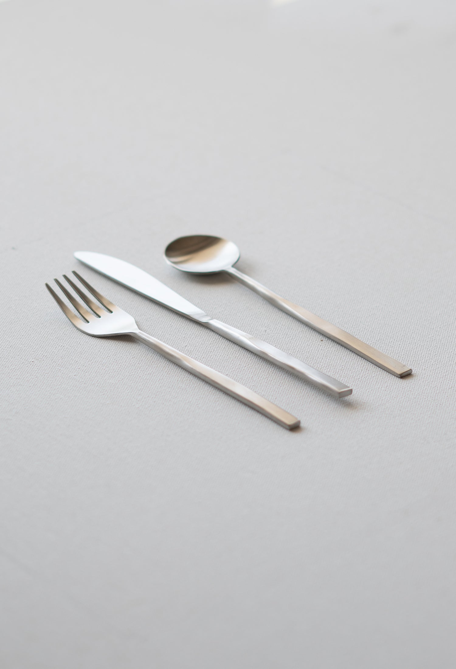 stainless steel cutlery