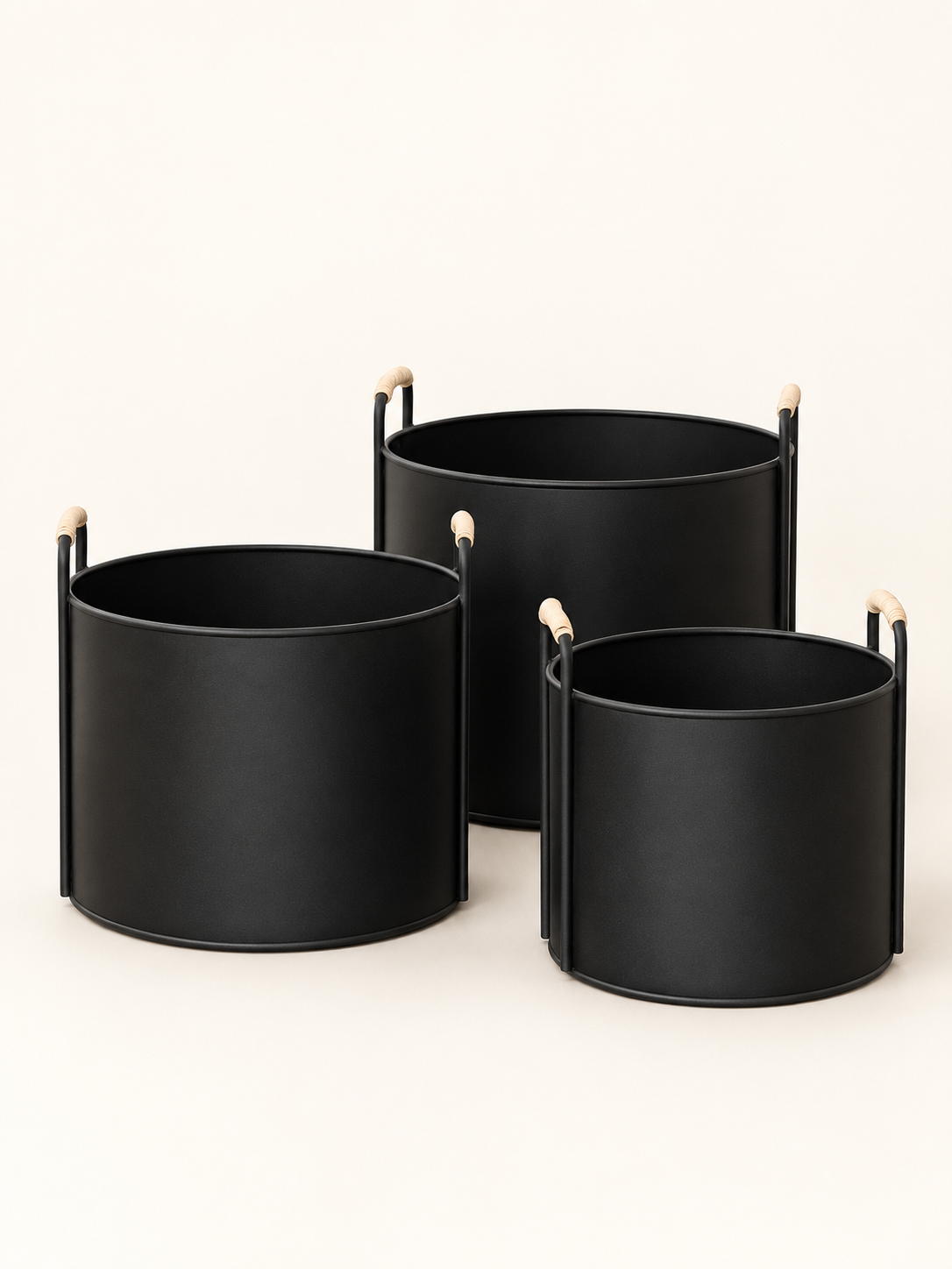 Black Dust Basket