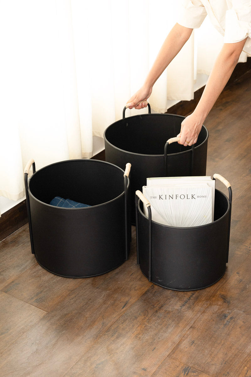 Black Dust Basket