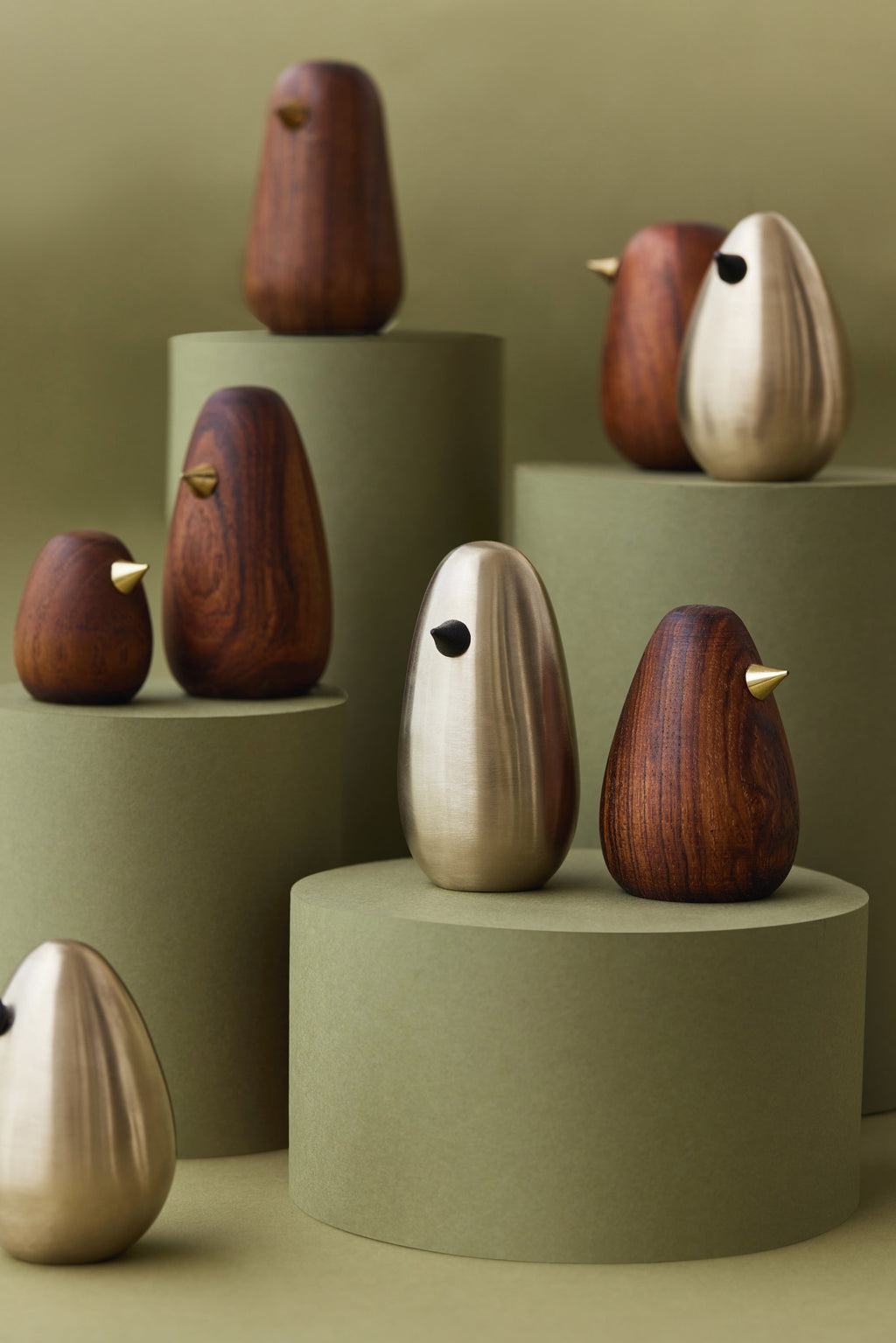 Brass bird's minimal decor pieces