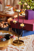 Daisy Candleabra 4 flowers tealight holder for decor.