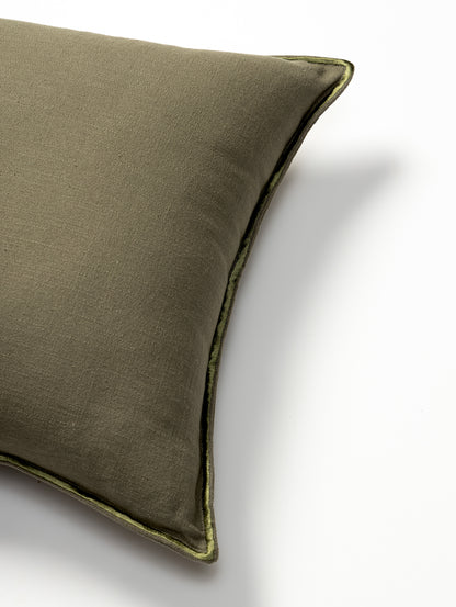 Olive green cushion cover in 100% cotton.