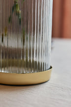Clear glass vase for gifting.