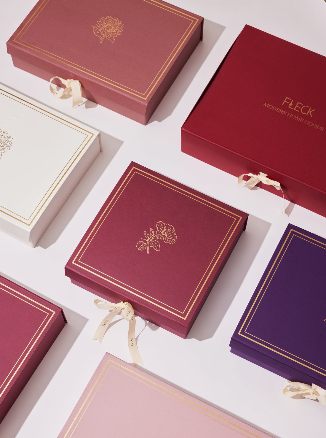 Gift Boxes with Square maroon in centre