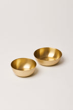 Set of 2 brass bowls medium and small.