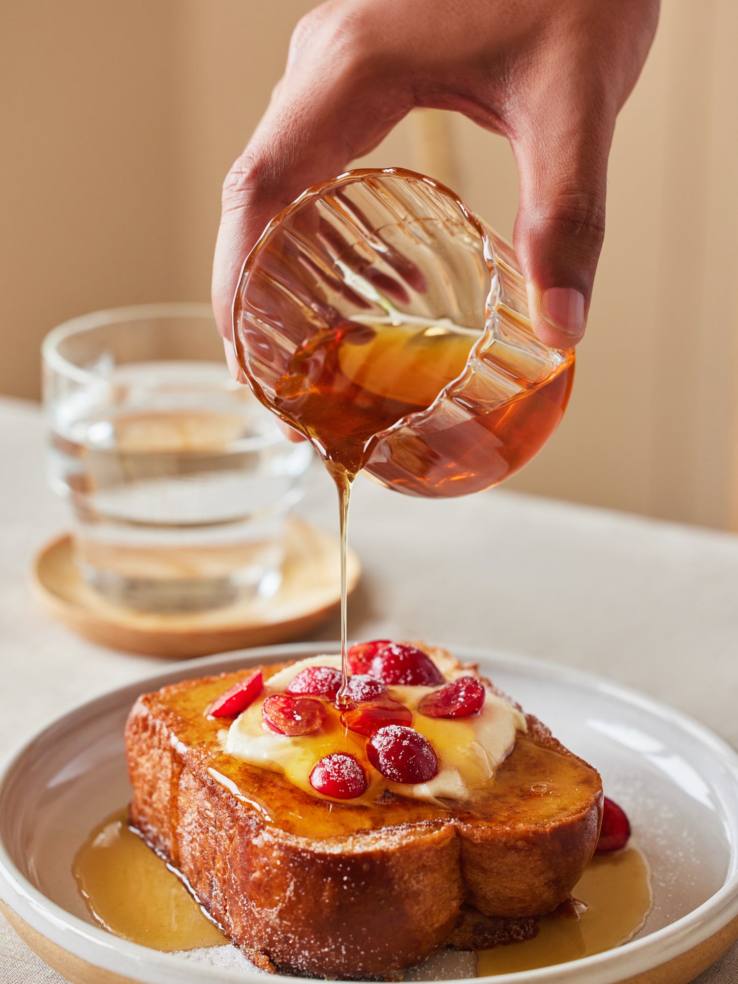 glass pourer for honey