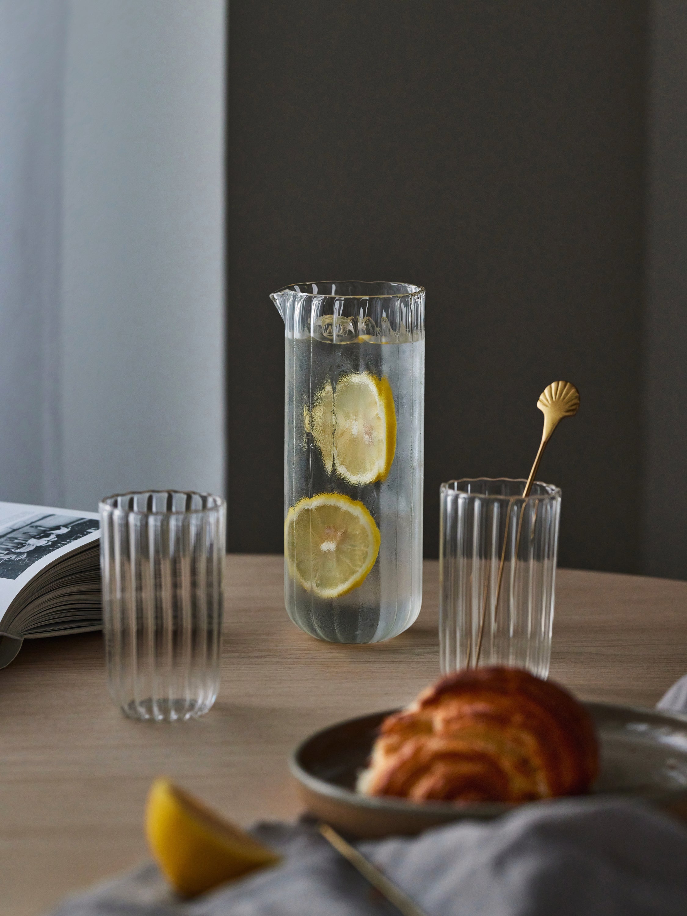 Clear Borosilicate glass pitcher 