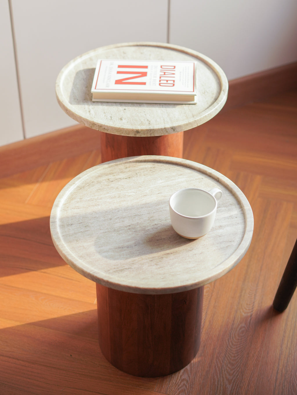 Log Marble Tray Table