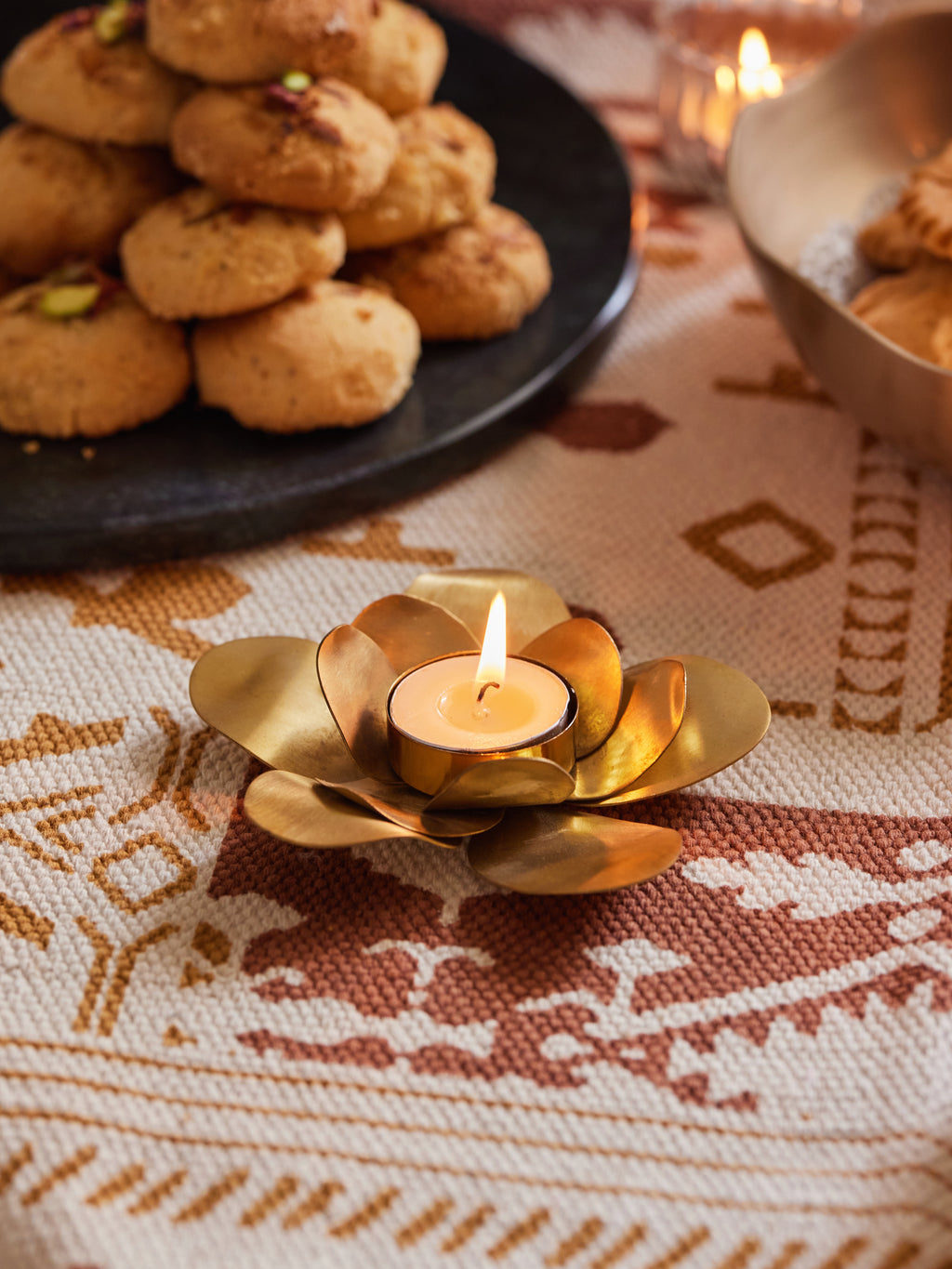 Lotus tealight holder 