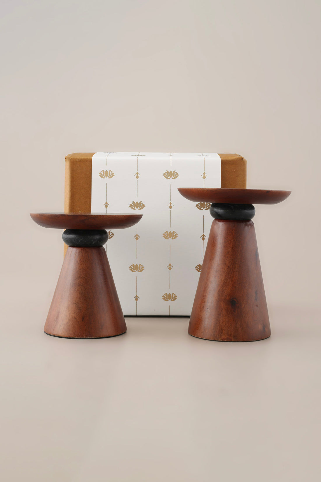 Perisi Candle Holder, Set of 2