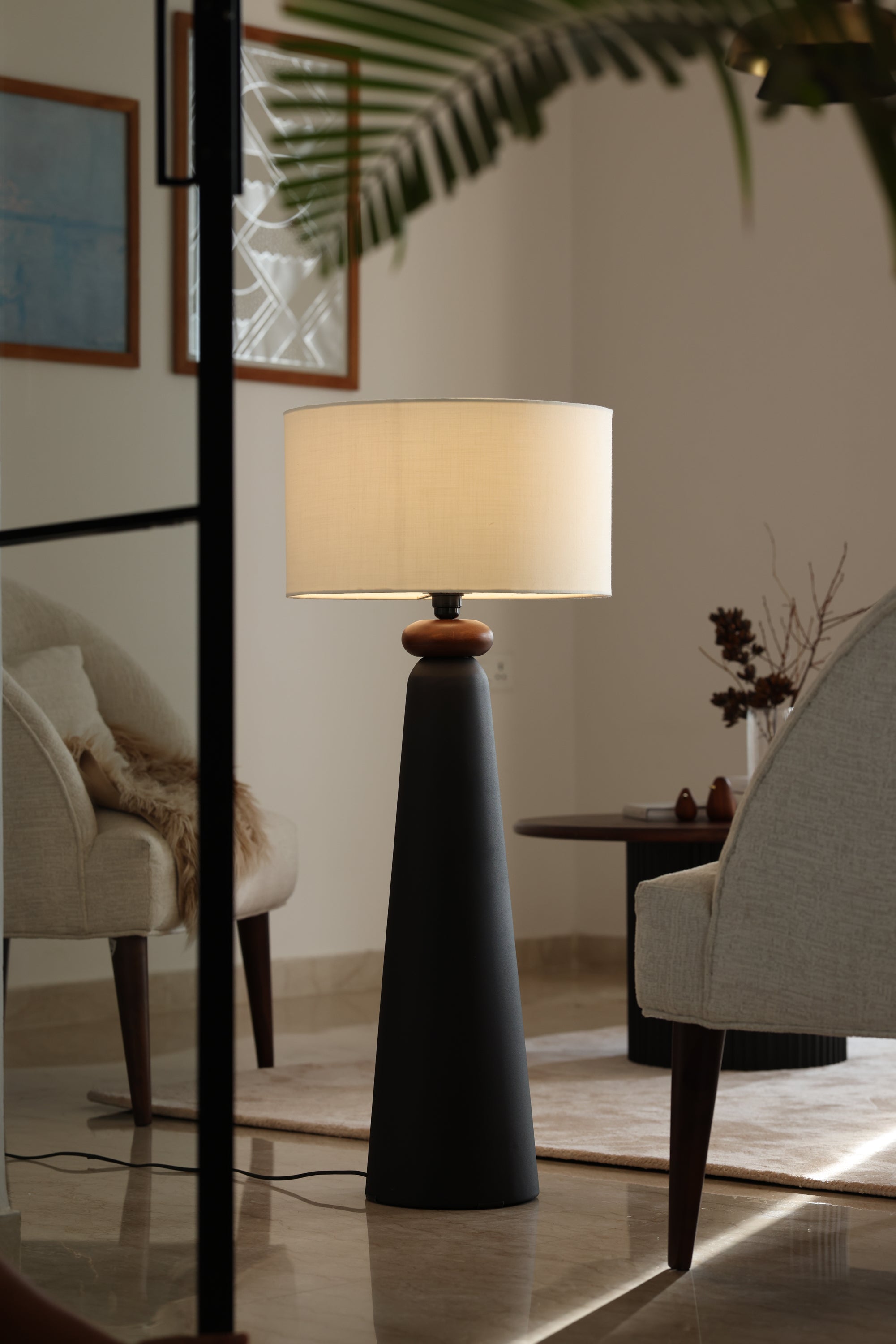 Modern floor lamp