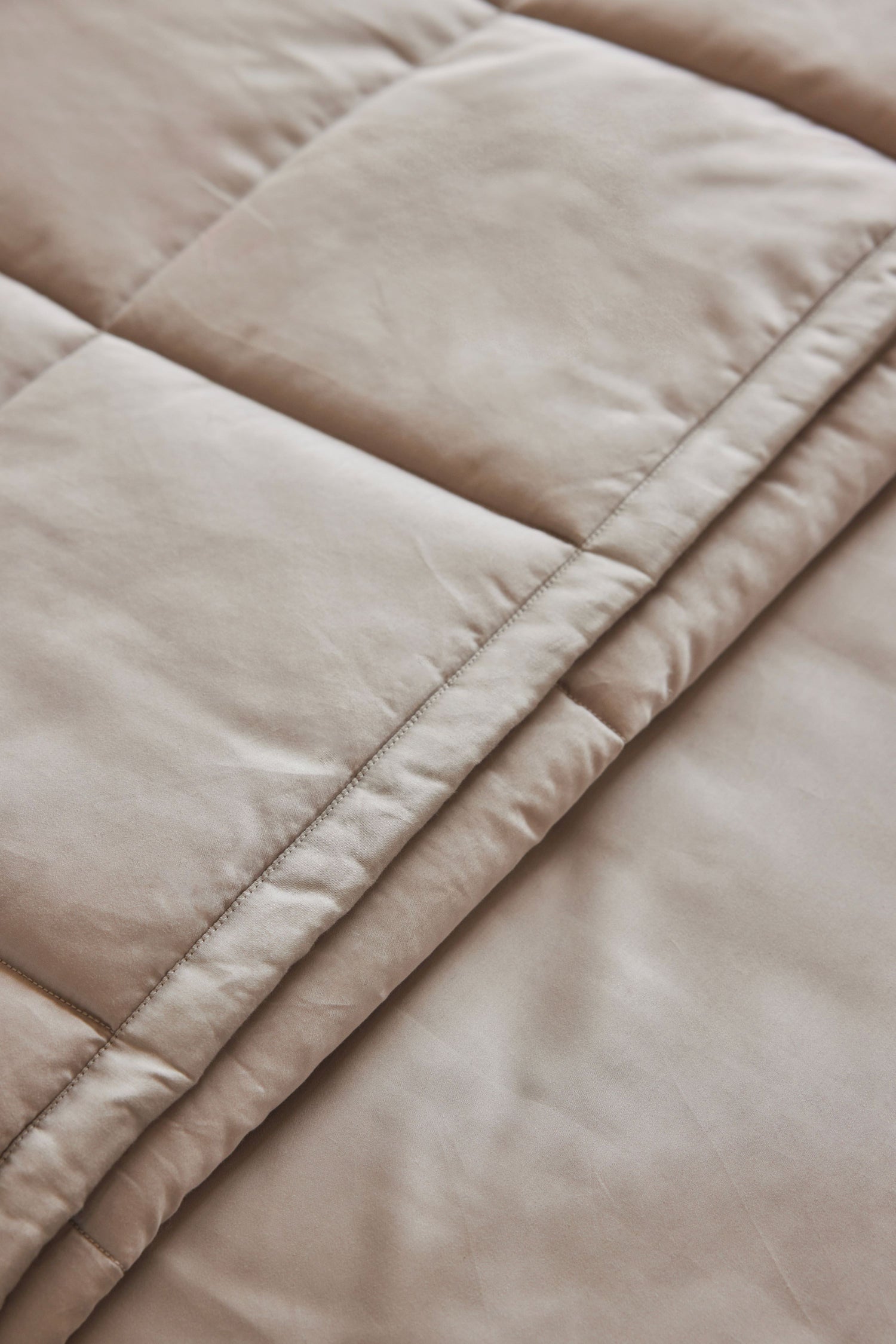Pewter Percale Box Comforter Top View
