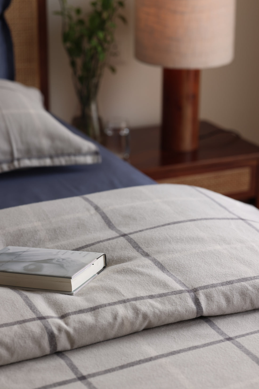 Plaid Brushed Flannel Duvet Cover With a book