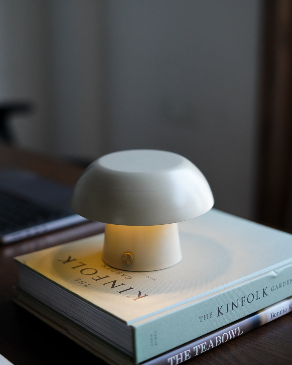 Rechargeable Table Lamp, Grandma Beige