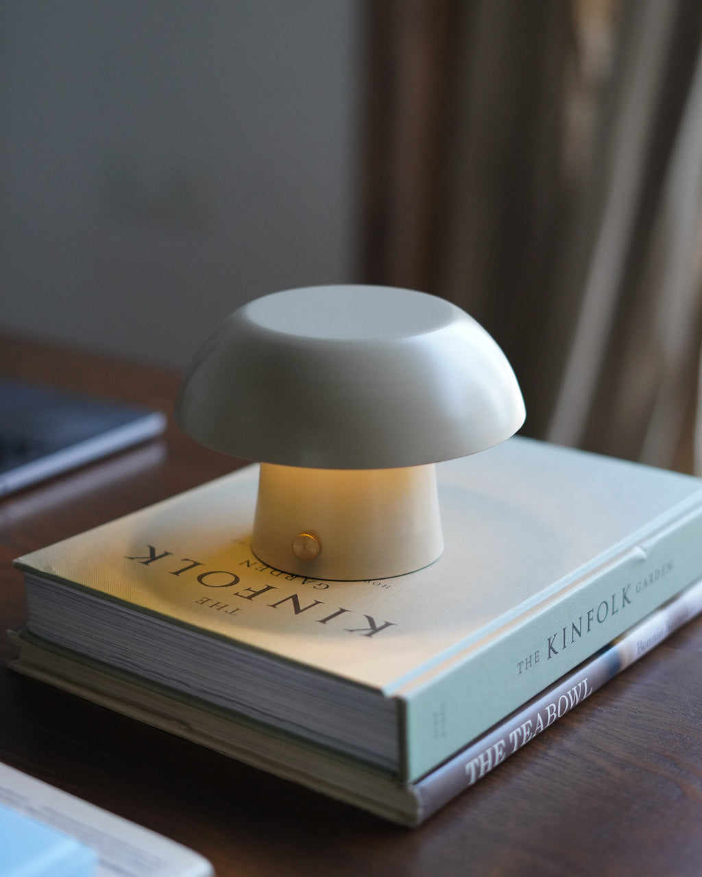 Rechargeable Table Lamp, Grandma Beige