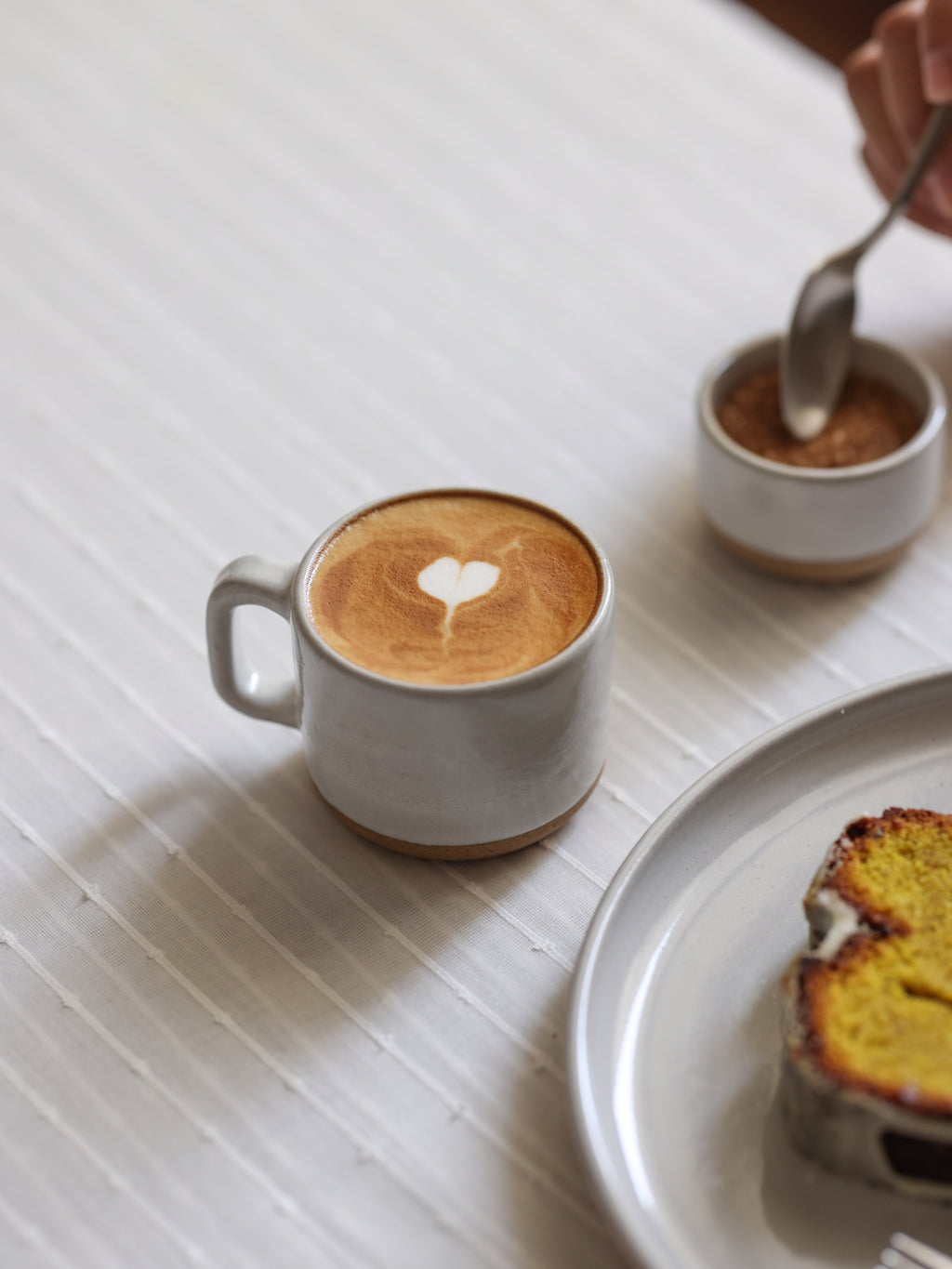 Snowdrop White Ceramic Cups
