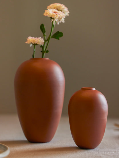 Bud vases, Terracotta