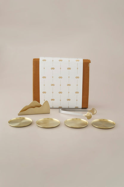 Golden Gatherings Gift Box