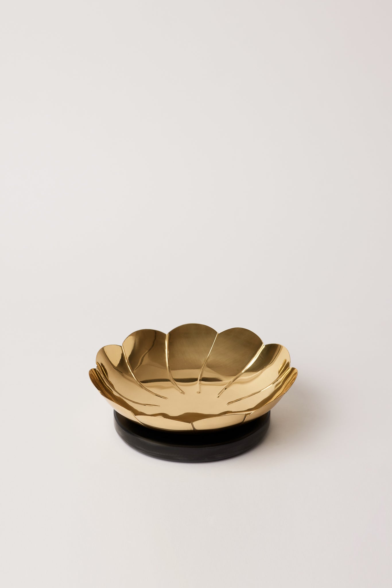 Lotus Decorative Brass Bowls, Black Marble - Fleck