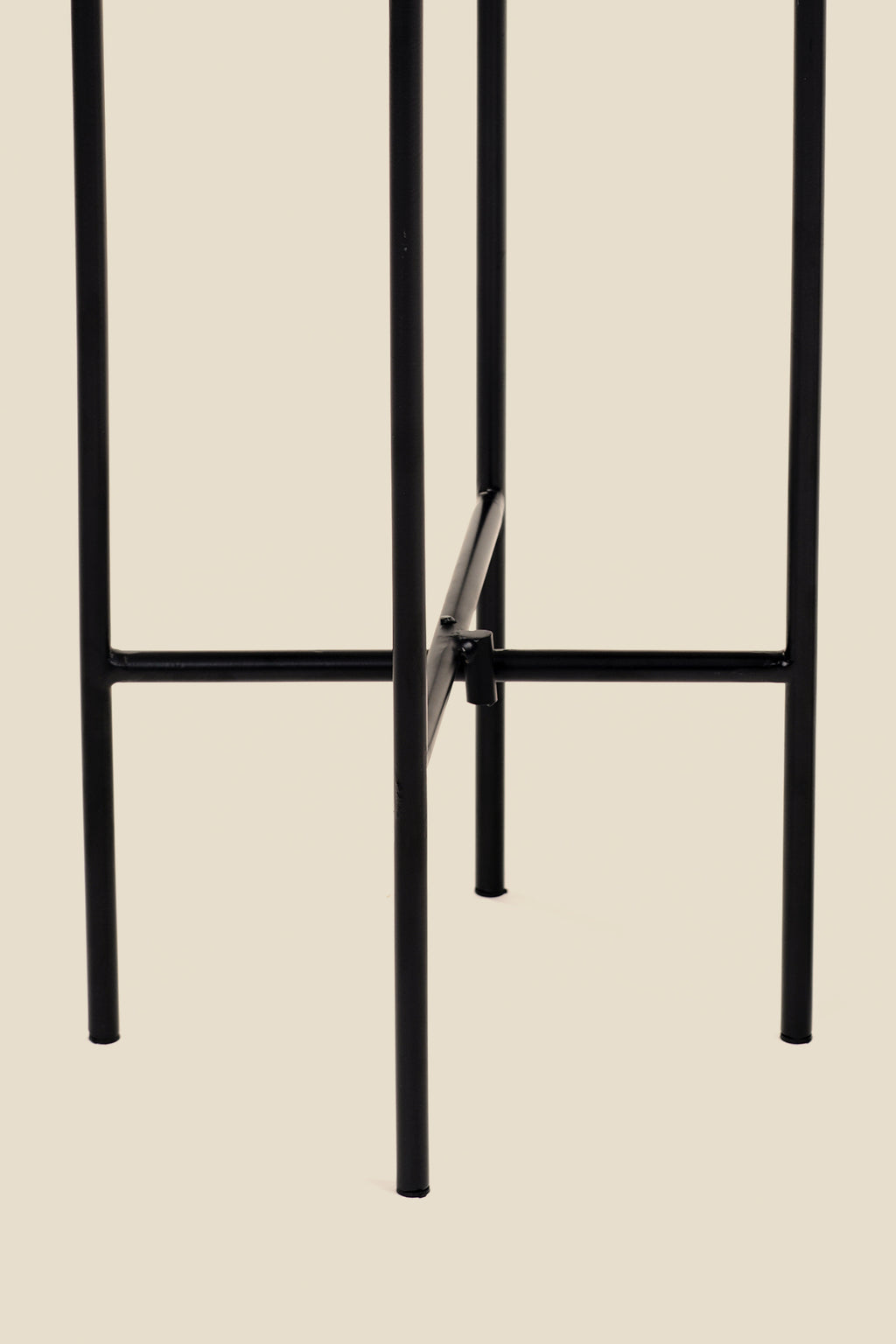 Black Dust Floor Indoor Planters - Fleck