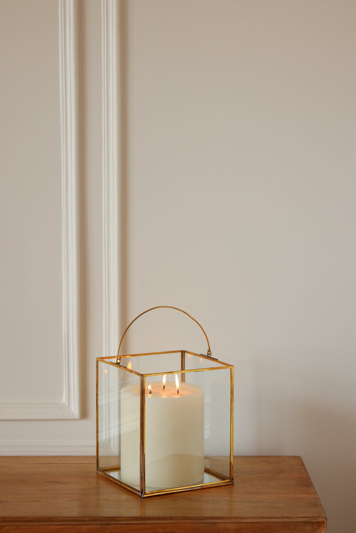 Large Clear Glass &amp; Brass Lanterns with a Handle - Fleck